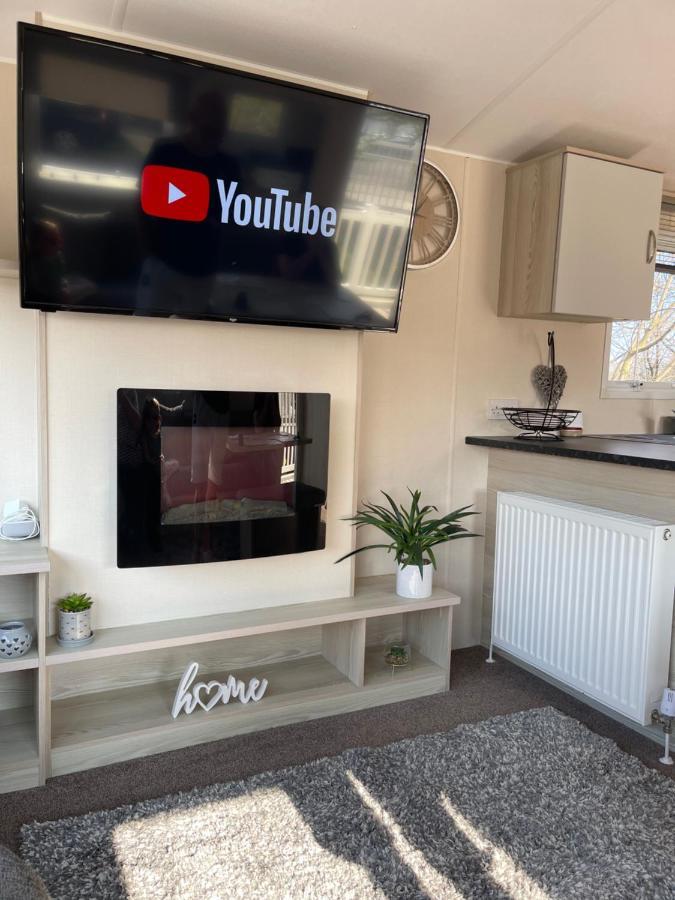 Haggerston Castle 6 Berth Caravan - Lakefield 115 Cheswick  Ngoại thất bức ảnh